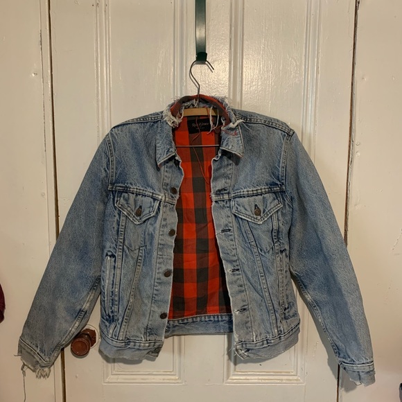 Reed St.James Distressed Jean Jacket - Picture 1 of 11